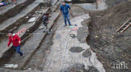 богиня венера уникални древни мозайки откриха центъра пловдив