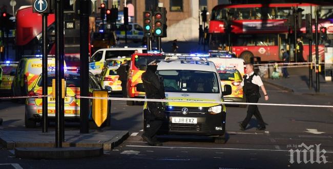 НА ЖИВО: Ужасът в Лондон обявен за терористичен акт - двама убити, 12 ранени  