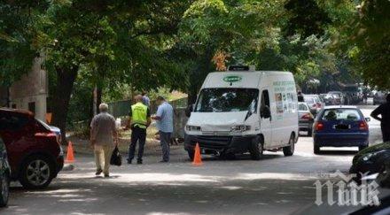 Автобус и пикап се разбиха край Карлово, трима са ранени