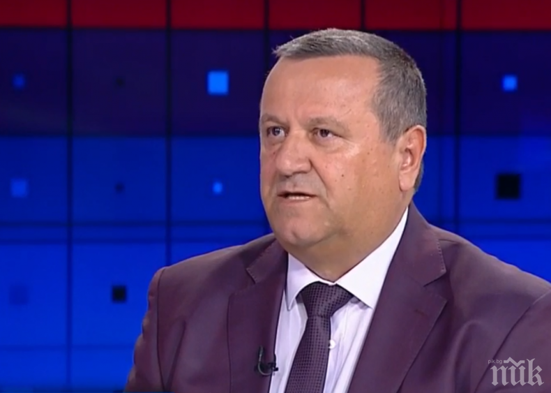 Хасан Адемов за оставката на министър Петков: Премиерът е решил и ние трябва да се съобразим с това 
