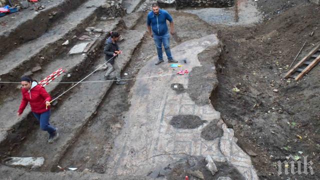 Богиня Венера и уникални древни мозайки откриха в центъра на Пловдив