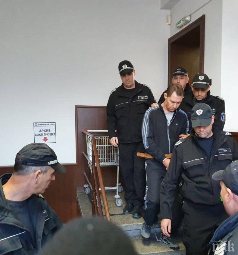 Оставиха в ареста двойния убиец от Пловдив