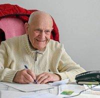 УНИКАЛНО: 98-годишен лекар все още практикува