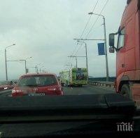 Катастрофа затапи Аспаруховия мост във Варна