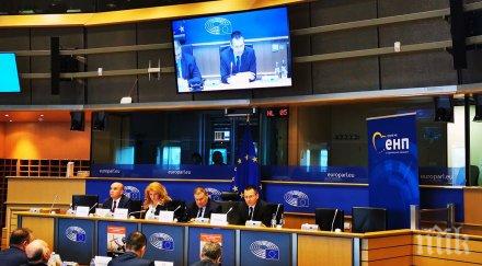 ангел джамбазки престане създава разделение изтока запада насърчава европа две скорости