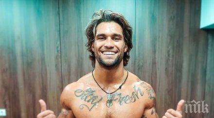 сами фермата забрави аферата силвия вече гушка блондинка снимка