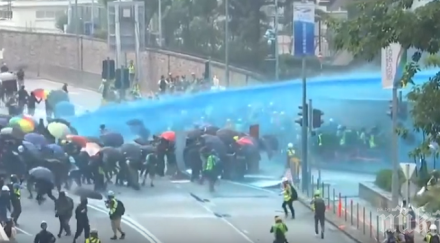 китайската полиция протестиращи крематориум обгази