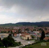 На общоселско събрание Първенец реши - искат кариера за добив на пясък и чакъл На общоселско събрание Първенец реши - искат кариера за добив на пясък и чакъл