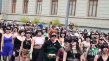 Хиляди жени окупираха националния стадион в Чили в протест срещу сексуалното насилие