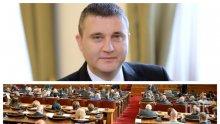 ИЗВЪНРЕДНО В ПИК TV! ОБРАТ В ПАРЛАМЕНТА: След парадокса с 0 лева субсидии за партиите, ГЕРБ и патриотите си стиснаха ръцете: Ще уважат искането на БСП за 8 лева на глас (ОБНОВЕНА)