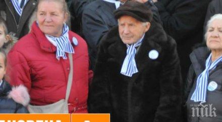 102 годишният никола снима бургаските именици празника морския град