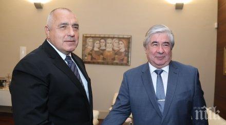 първо пик премиерът борисов четири очи руския посланик анатолий макаров