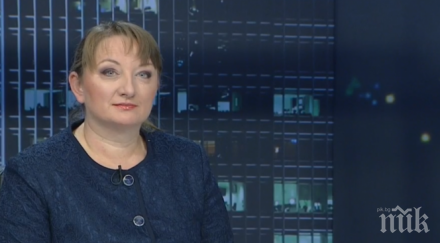 Деница Сачева: Бисер Петков си е отишъл от поста заради неумението му да комуникира