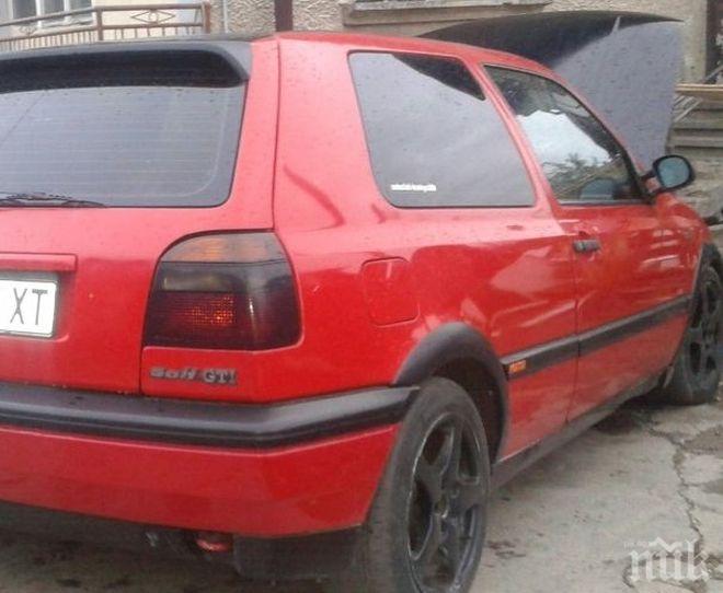 Фолксваген пламна като факла в село Страцин след фатална грешка