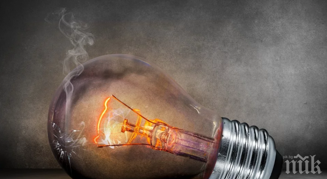 Служители на ЧЕЗ засякоха кражби на ток във Врачанско