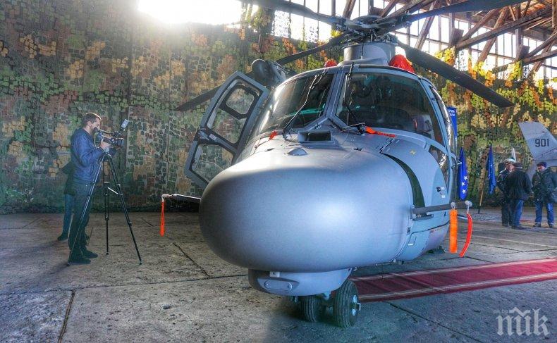 Каракачанов прие нов хеликоптер в авиобаза „Чайка” (СНИМКИ)