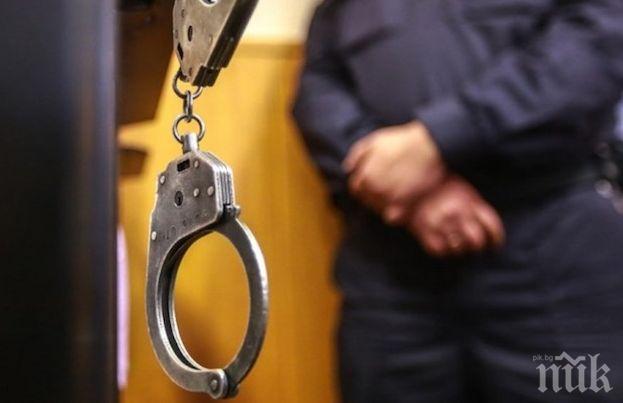 Арестуваха трима при акция срещу дрогата в Пловдив и Карлово