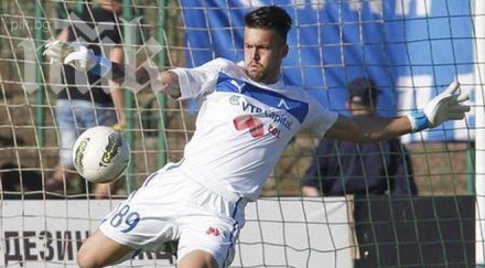 йоканович забива вратаря пацо тигъра пейката левски