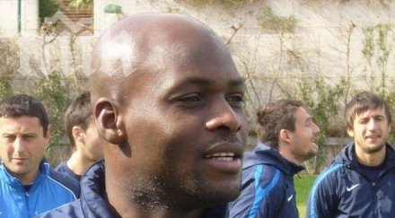 новаците серия искат изгонен левски