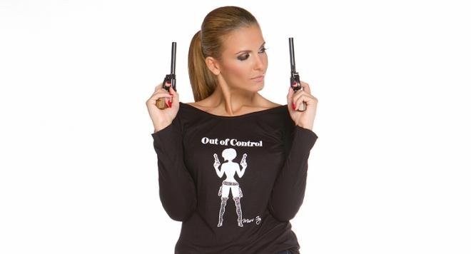 Анелия: Не съм се сдобрявала с Емилия, тя прави цирк в името на добрата реклама!