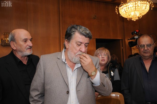 Вежди Рашидов: Махам се от България, днешната власт не е на тоя свят!