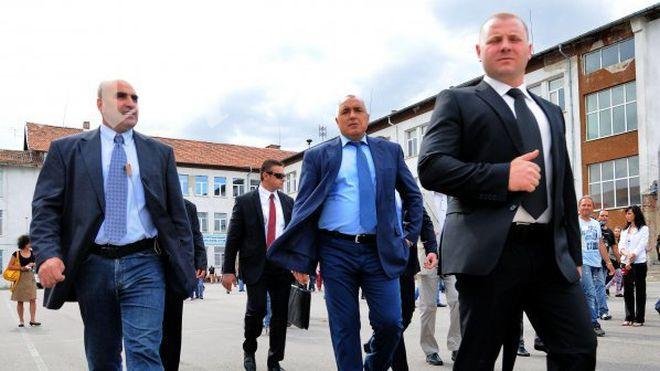 Бойко: Лъжците от властта се занимават с ядки и фъстъци!