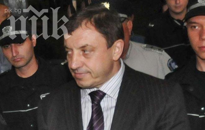 Алексей Петров хвали властта, била адекватна