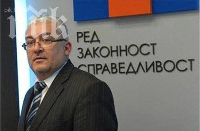 Зам. председателят на РЗС: Михаил Миков е педерасче и червен боклук