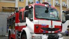 Запали се сграда в Морската градина на Варна