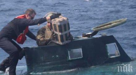 удар перуански патрулен кораб задържа подводница тон наркотици борда