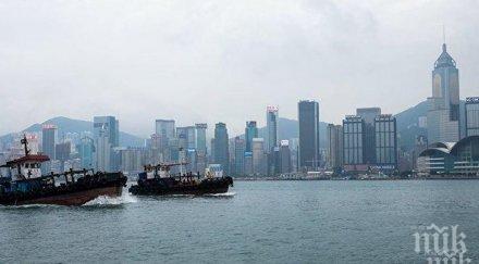 полицията хонконг обезвреди две самоделни бомби