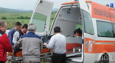 шофьор помете двама пешеходци село гривица единият загина