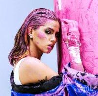 ШАШ: Дара искала да пламне като факла в новия си клип