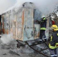 Пожар изпепели фургон в Хасково