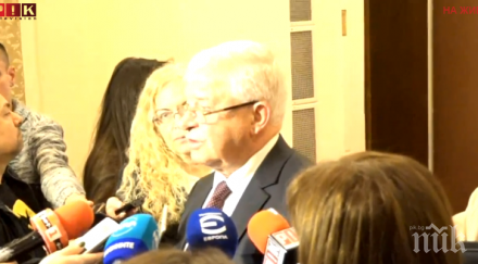 първо пик кирил ананиев скочи разделението сестри лекари противопоставяне добро никого обновена