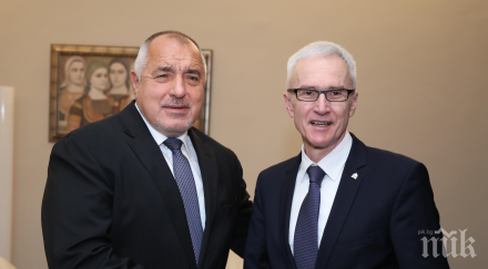 първо пик премиерът борисов срещна генералния секретар интерпол юрген щок убедени сме ключовата роля организацията областта сигурността световен мащаб