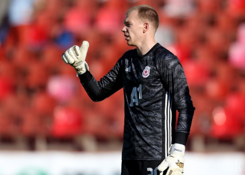 Румънски клуб със силен интерес към Черниаускас