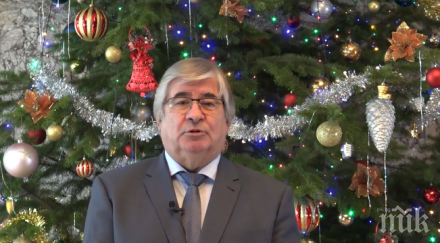 руският посланик макаров отказа дарява коледна елха поздрави български празниците видео