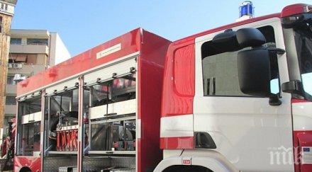 коледата враца невъзможна кола заби ресторант половината град остана без газ снимки