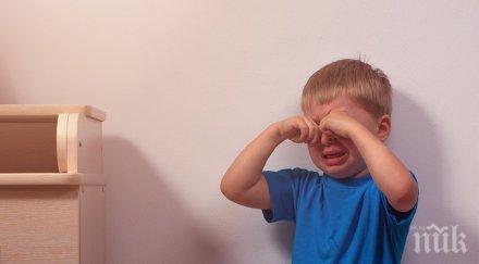 скандал годишно дете счупена ръка държано часове градината леличките нищо