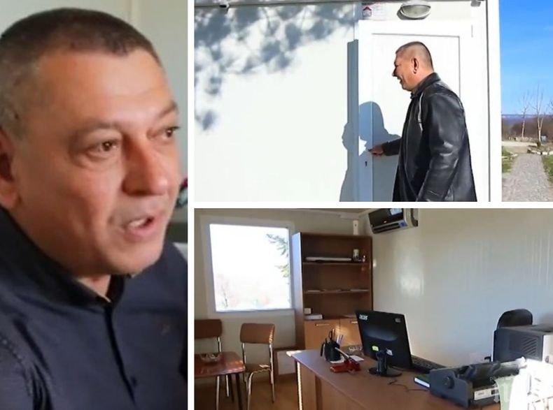 Кмет ръководи родно село от фургон