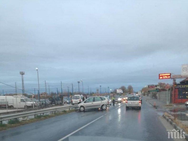 ОТ ПОСЛЕДНИТЕ МИНУТИ: Катастрофа затапи трафика към Свиленград