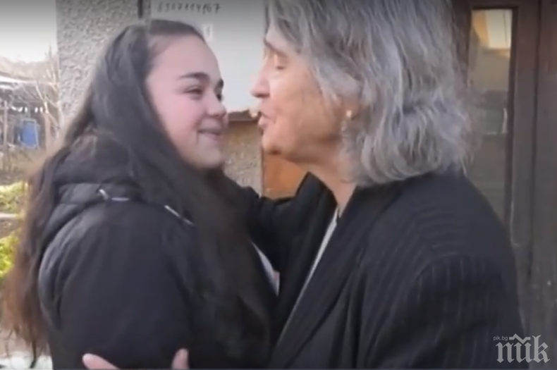 ДОБРО ДЕЛО: Ученичка върна последните пари на възрастна жена