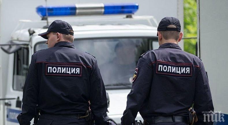 Стотици евакуирани от магазини в Москва заради сигнали за бомби