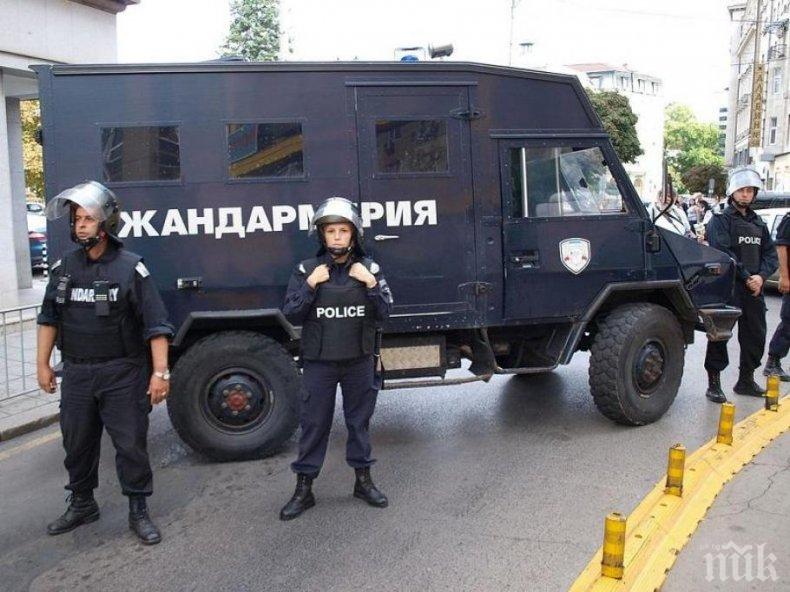 Тежка охрана: Жандармерия пази фамилията на Каспър в Столипиново от вендета