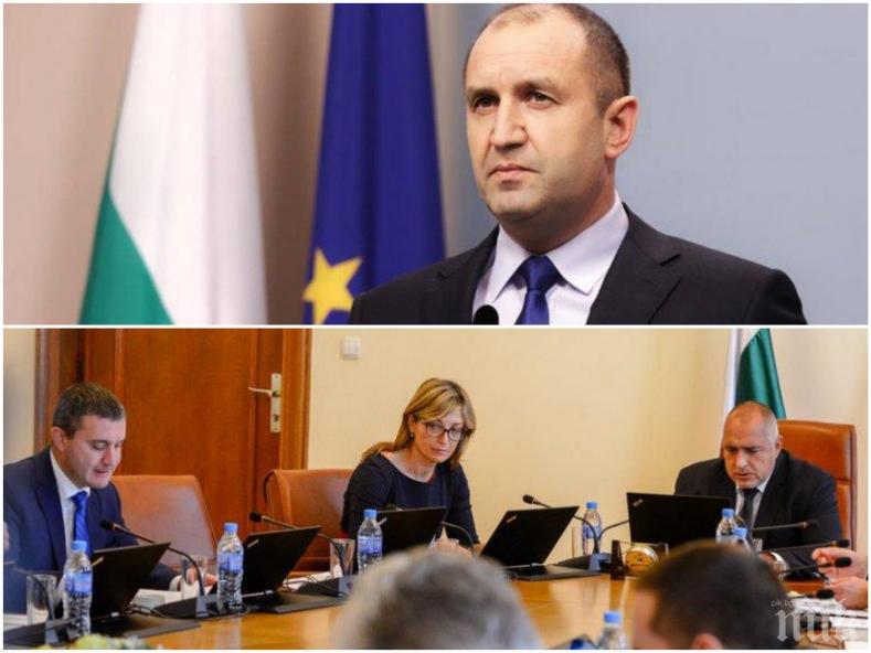 Румен Радев буни властта предколедно. Думата на годината била “безветрие”, само той е идеален