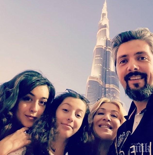 Гала заведе семейството си в Дубай