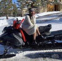 Ето какъв необичаен подарък получи от мъжа си Приянка Чопра (СНИМКА)