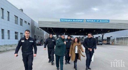 американският посланик херо мустафа посети капитан андреево снимки