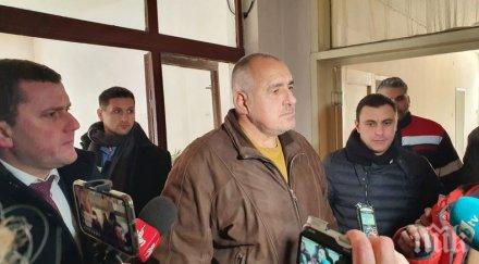ПЪРВО В ПИК TV: Премиерът Борисов отново спешно в Перник, захапа остро Нинова за яхването на кризата (ОБНОВЕНА)